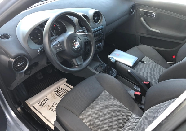 Seat Ibiza cena 4900 przebieg: 275574, rok produkcji 2006 z Rajgród małe 211